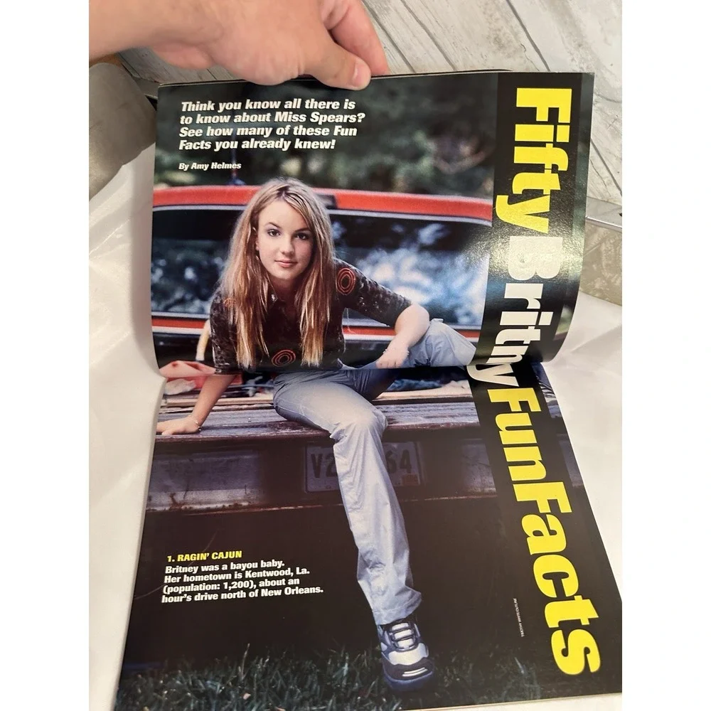 BRITNEY SPEARS 2000 Unofficial Fan Club Magazine Collector's Edition RARE